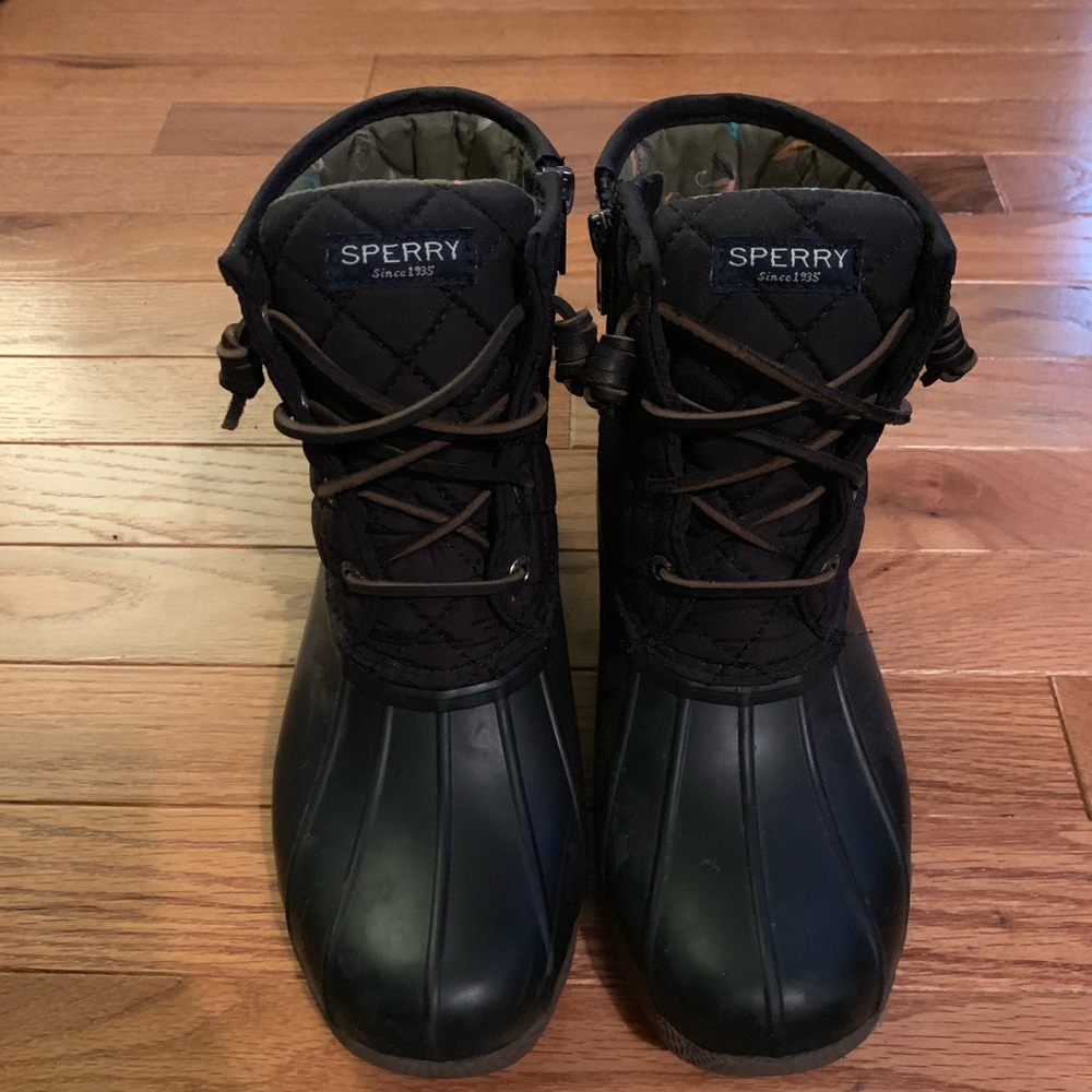Sperry rain boots!